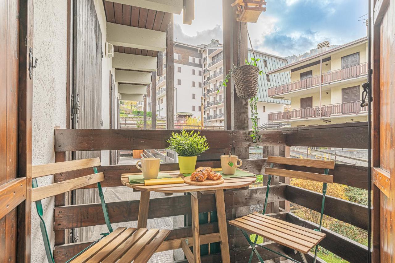 Casa Sole- Loft Moderno In Montagna Aprica Exterior foto